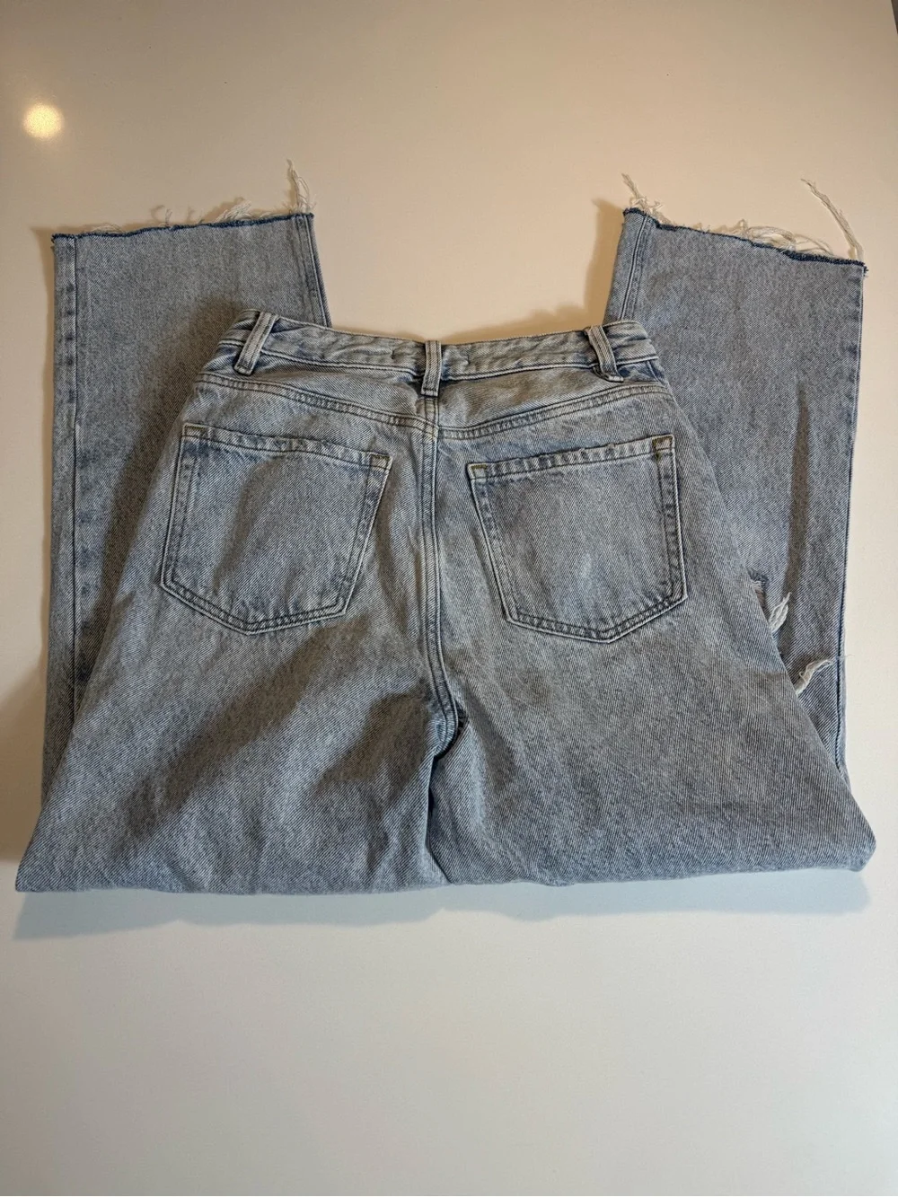PacSun 90’s Boyfriend Distressed High Rise WideLeg Jeans Light Wash RawHem Sz26